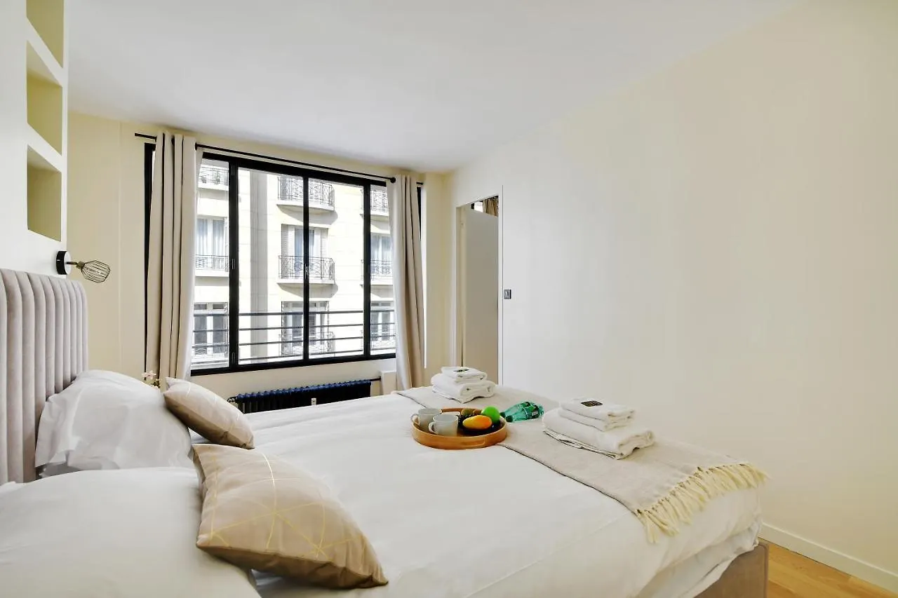 Apartment Cmg Universite - Pont De L'Alma Paris