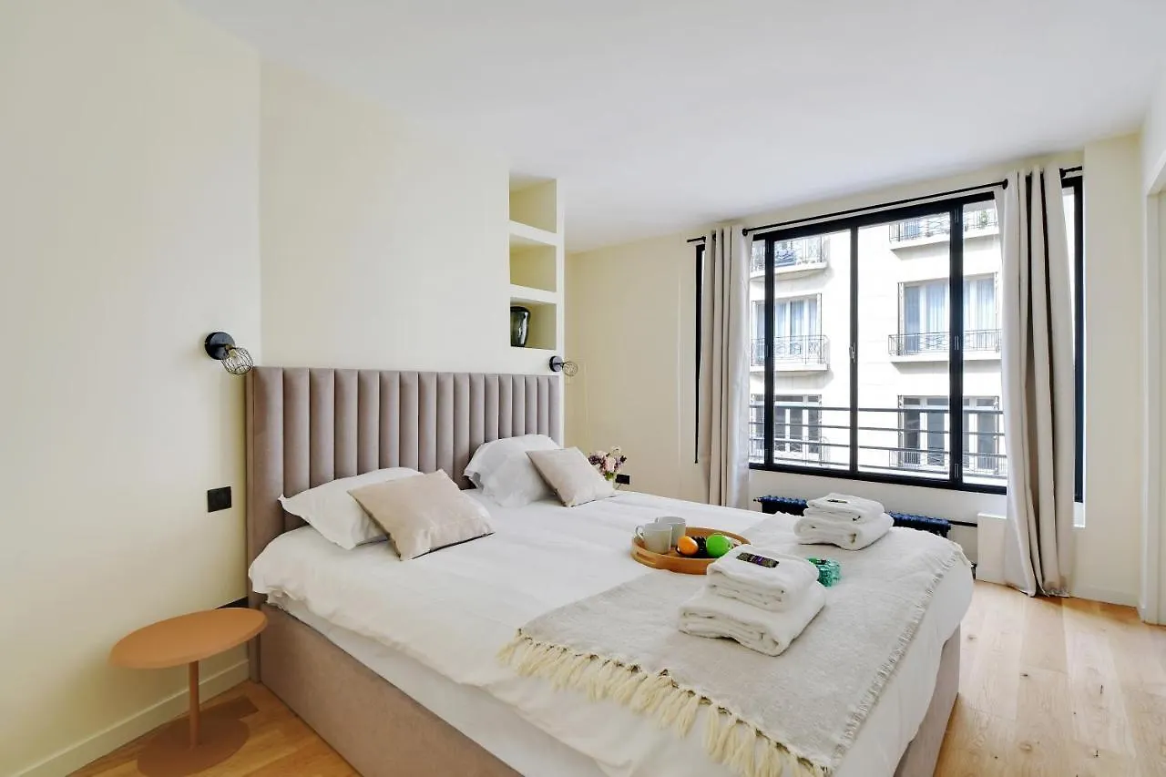 Apartment Cmg Universite - Pont De L'Alma Paris